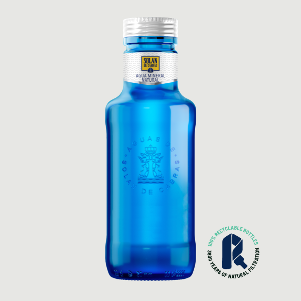 Agua Mineral Natural Solán De Cabras en Botellas de Vidrio de 330ml*24